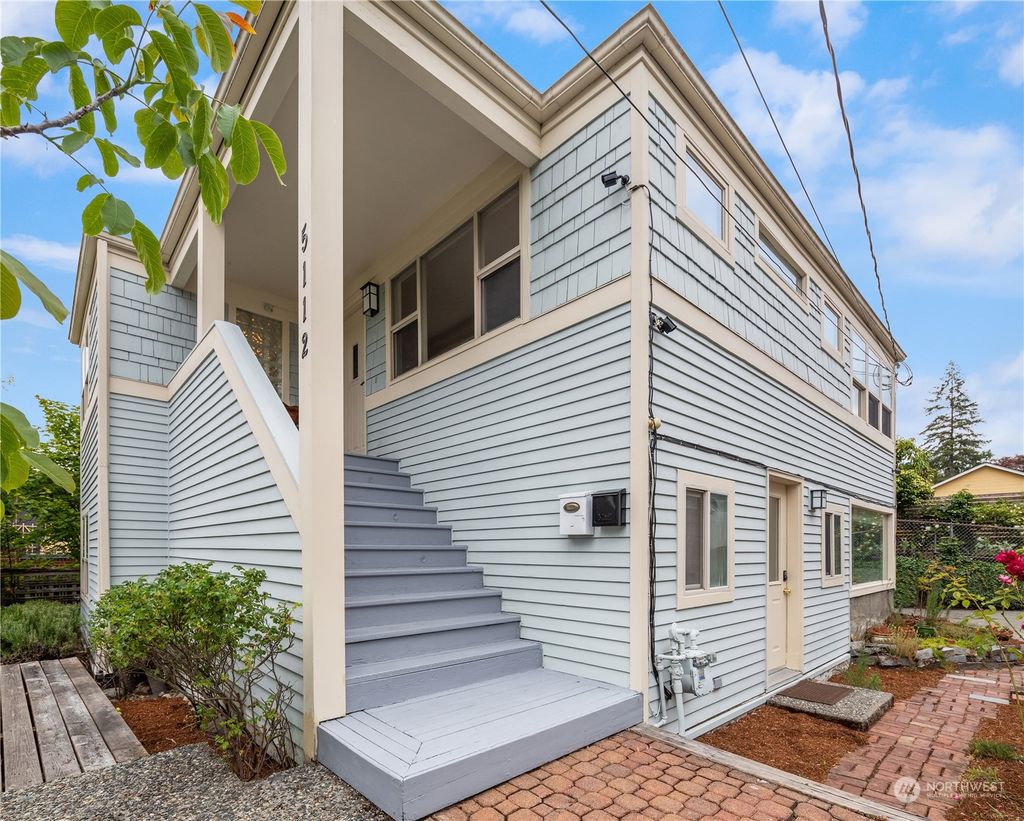 Photo of 5112 Woodlawn Avenue N, Seattle, WA 98103 (MLS # 2254100)