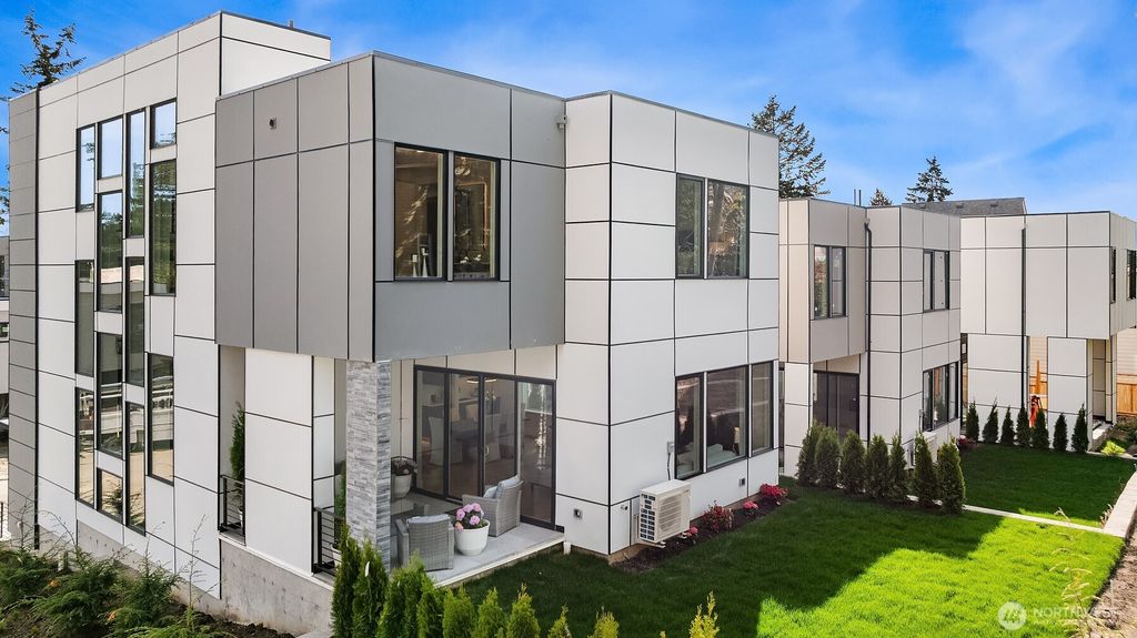 Photo of 11865 SE 5th Street, Bellevue, WA 98005 (MLS # 2360670)