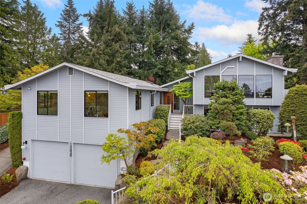 Photo of 15420 62nd Place NE, Kenmore, WA 98028 (MLS # 2366939)