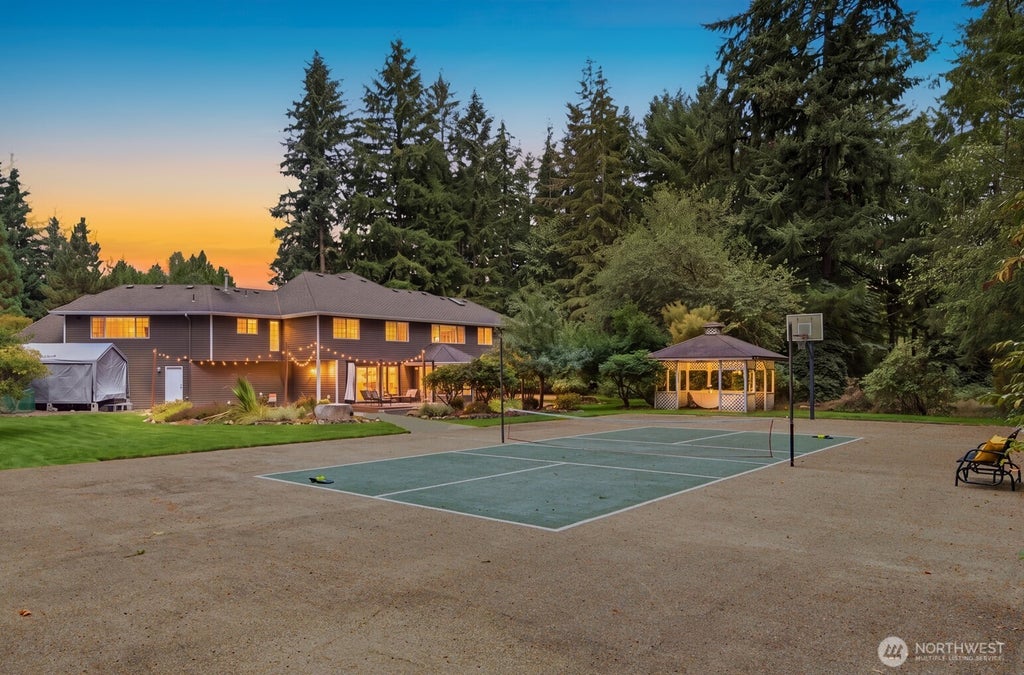 Photo of 21727 NE 79th Street, Redmond, WA 98053 (MLS # 2565470)