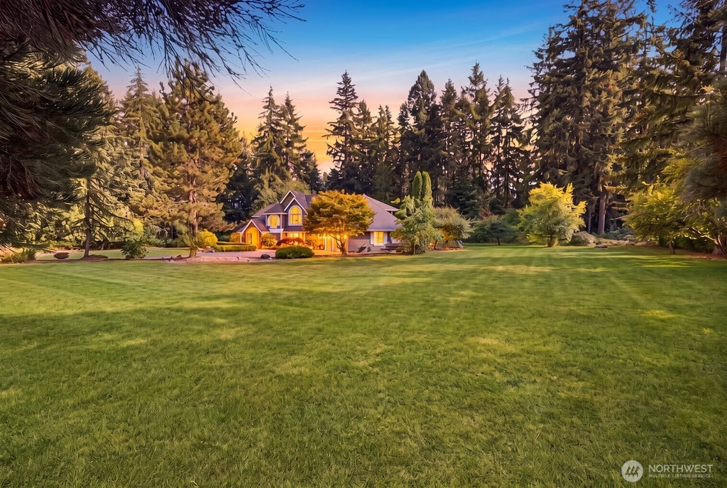 Photo of 21727 NE 79th Street, Redmond, WA 98053 (MLS # 2565470)