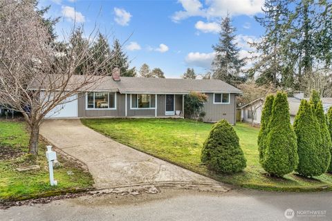 Photo of 2509 SW 325th Place, Federal Way, WA 98023 (MLS # 2484046)