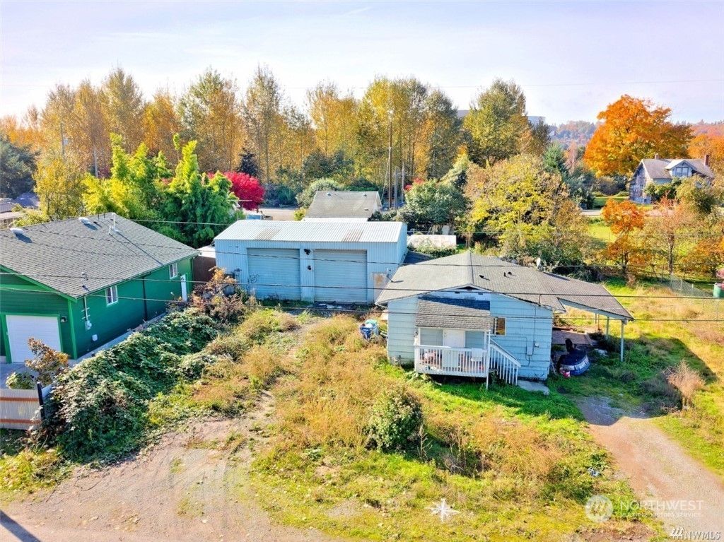 Photo of 12529 51st Place S, Tukwila, WA 98178 (MLS # 2134476)