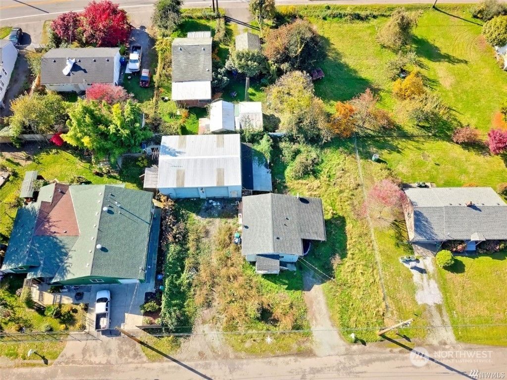 Photo of 12529 51st Place S, Tukwila, WA 98178 (MLS # 2134476)