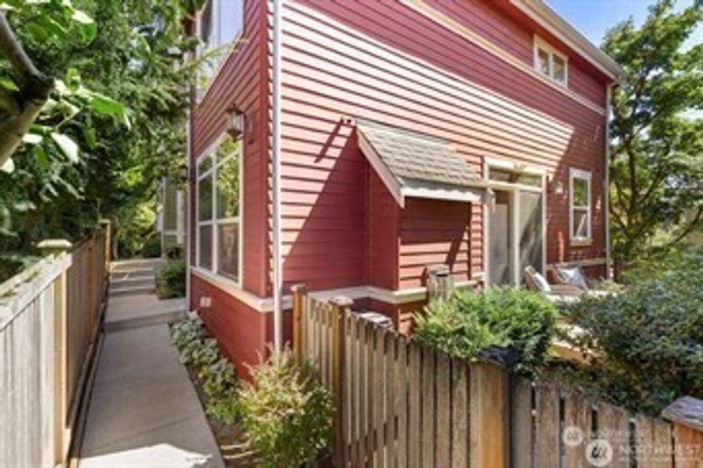 Photo of 5257 23rd Avenue SW, Seattle, WA 98106 (MLS # 2485821)