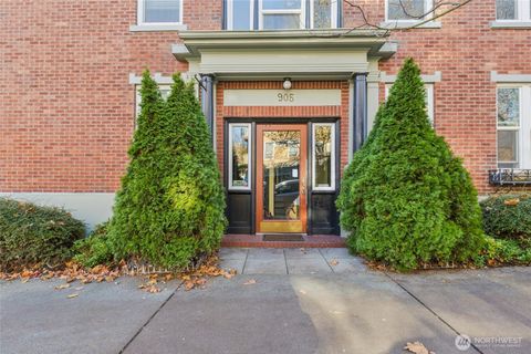 Photo of 905 NE 43rd Street #108, Seattle, WA 98105 (MLS # 2456487)
