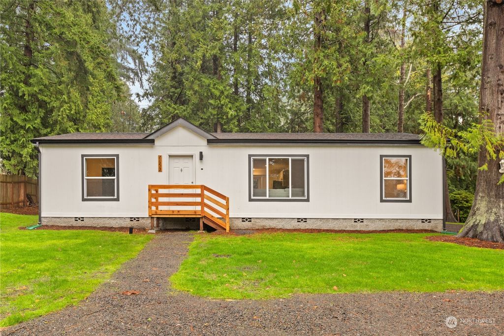 Photo of 21212 Virginia Avenue NE, Kingston, WA 98346 (MLS # 2184023)