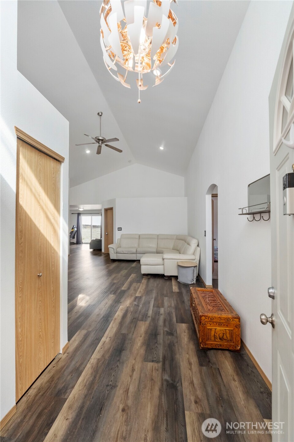 774 Carriage Court Drive W