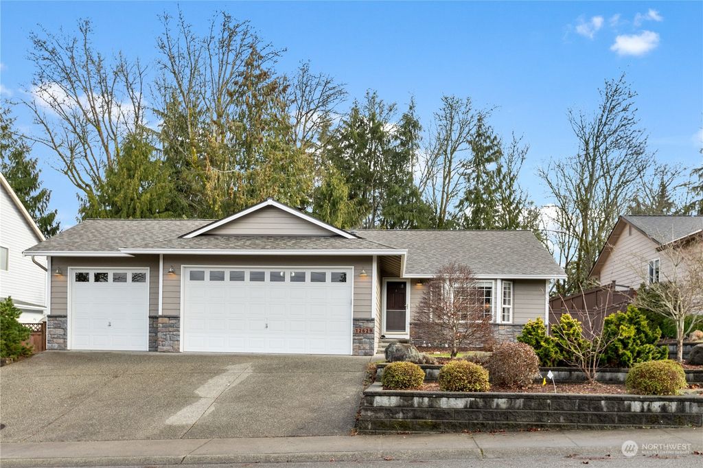Photo of 12629 58th Drive SE, Snohomish, WA 98296 (MLS # 2038374)
