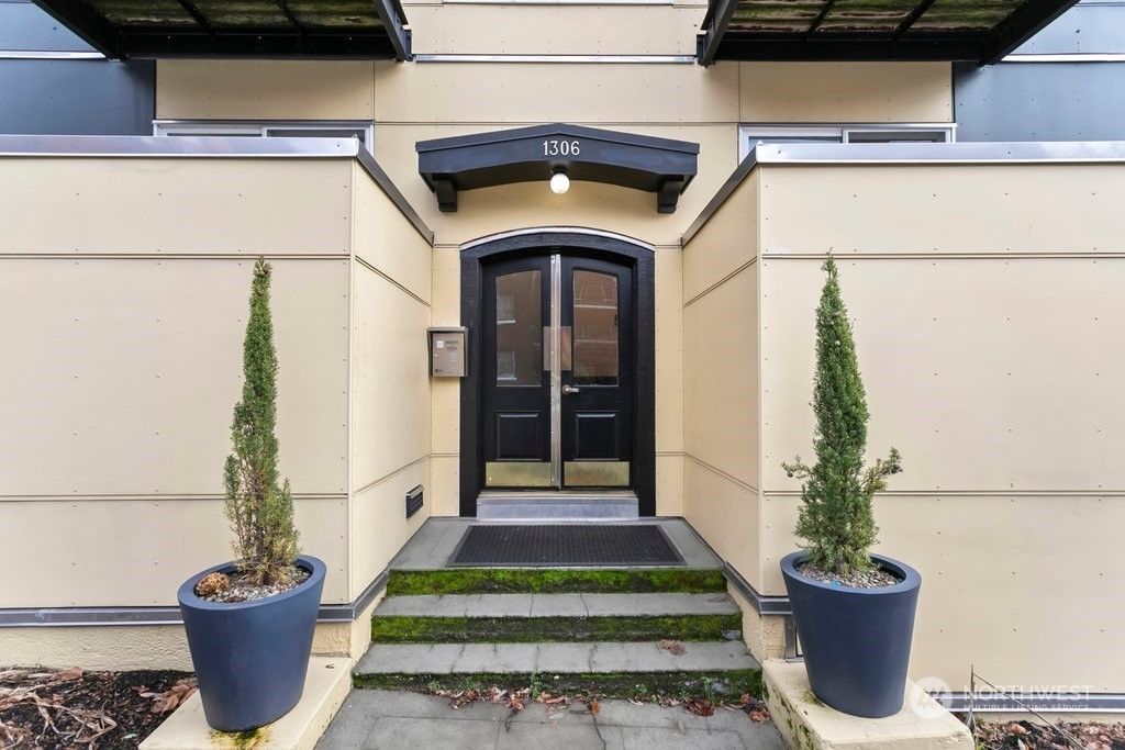 Photo of 1306 Queen Anne Avenue N #12, Seattle, WA 98109 (MLS # 2324194)