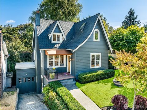 Photo of 2520 Warren Avenue N, Seattle, WA 98109 (MLS # 2430380)