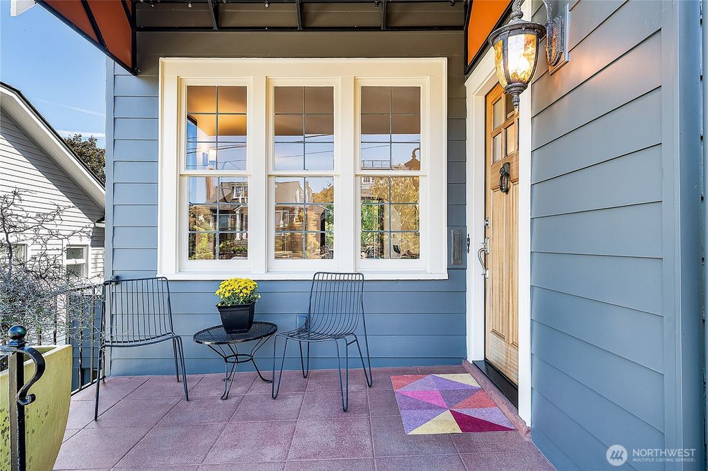 Photo of 2520 Warren Avenue N, Seattle, WA 98109 (MLS # 2430380)