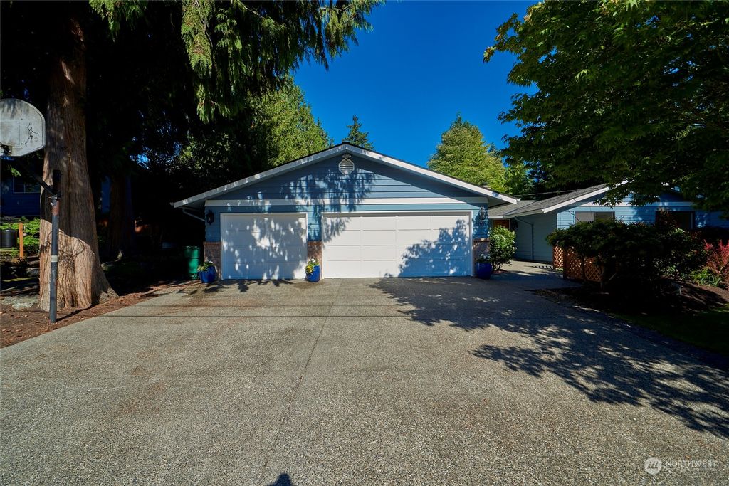 Photo of 23321 34th Avenue W, Brier, WA 98036 (MLS # 2134939)