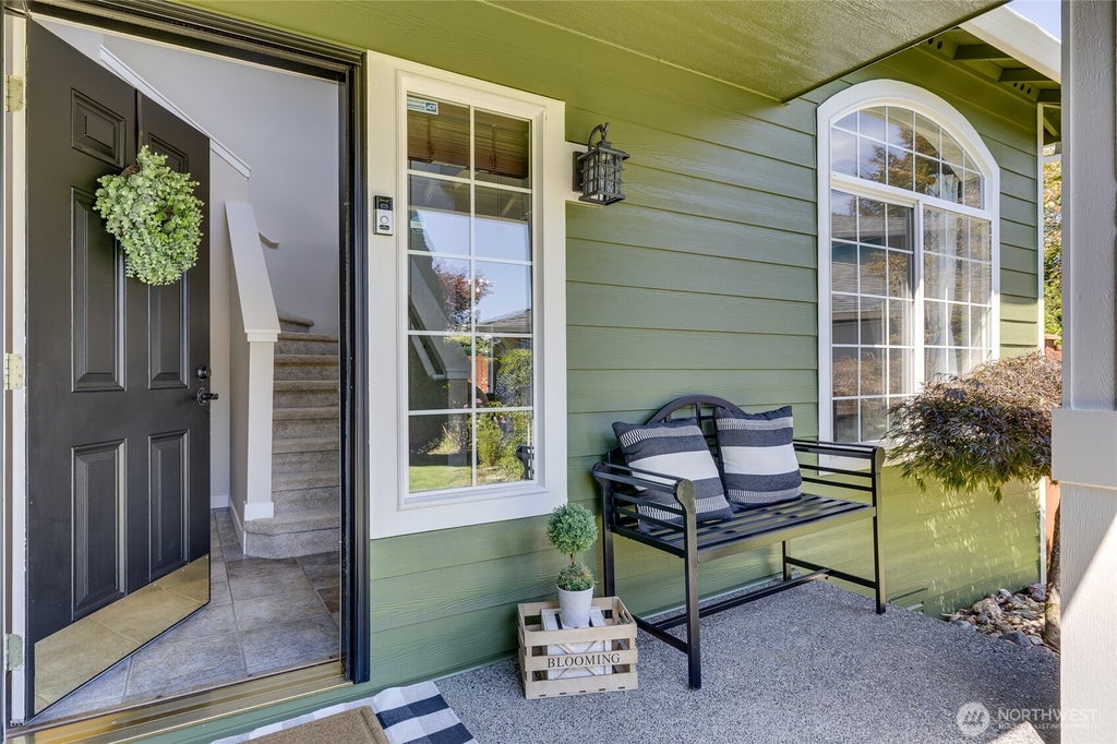 Photo of 226 95th Drive SE, Lake Stevens, WA 98258 (MLS # 2562622)