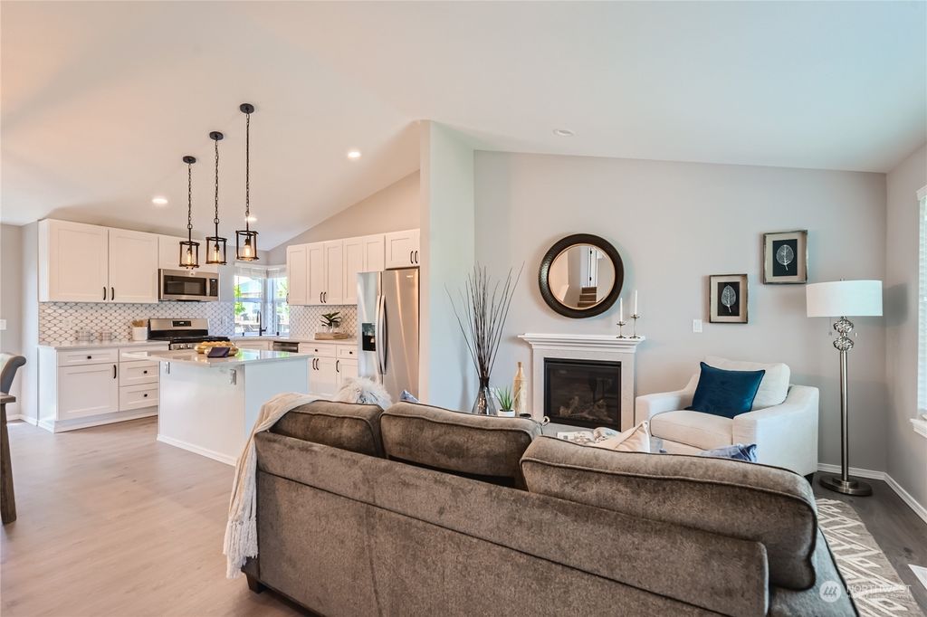 Photo of 11409 SE 177th Place, Renton, WA 98055 (MLS # 2067119)