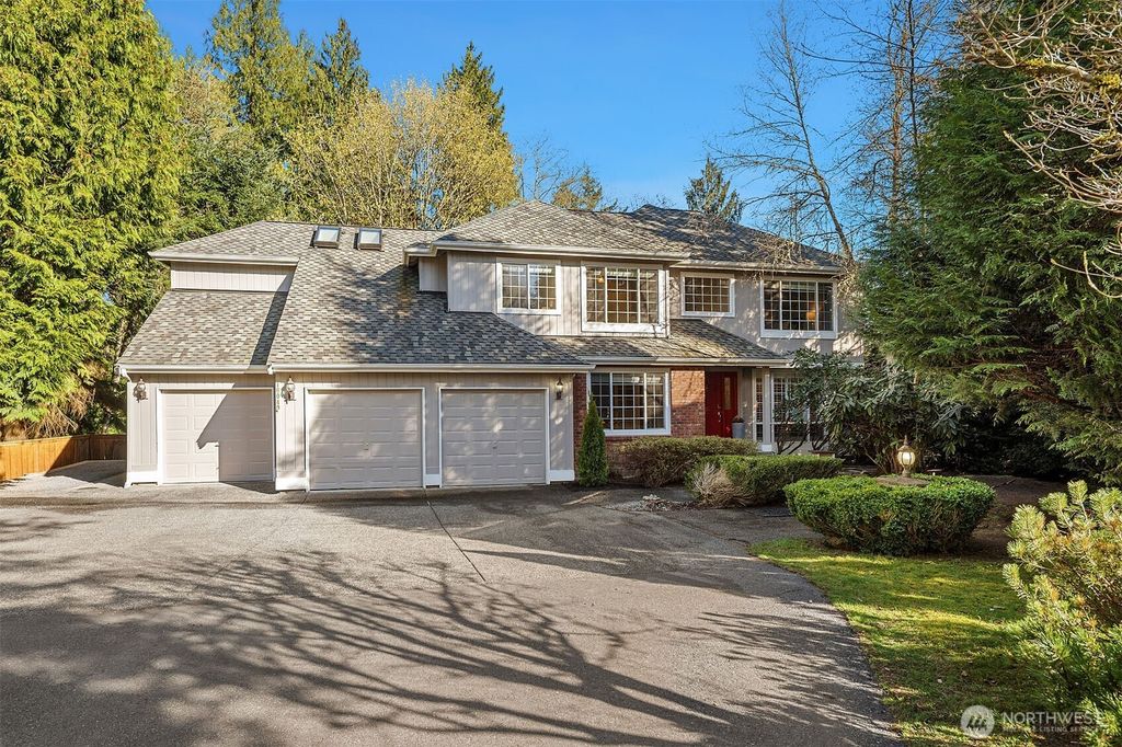 Photo of 16040 SE 127th Place, Renton, WA 98059 (MLS # 2500432)