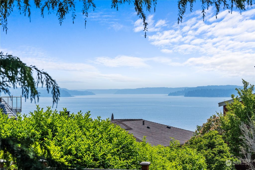 Photo of 2501 Crestmont Place W, Seattle, WA 98199 (MLS # 2077168)