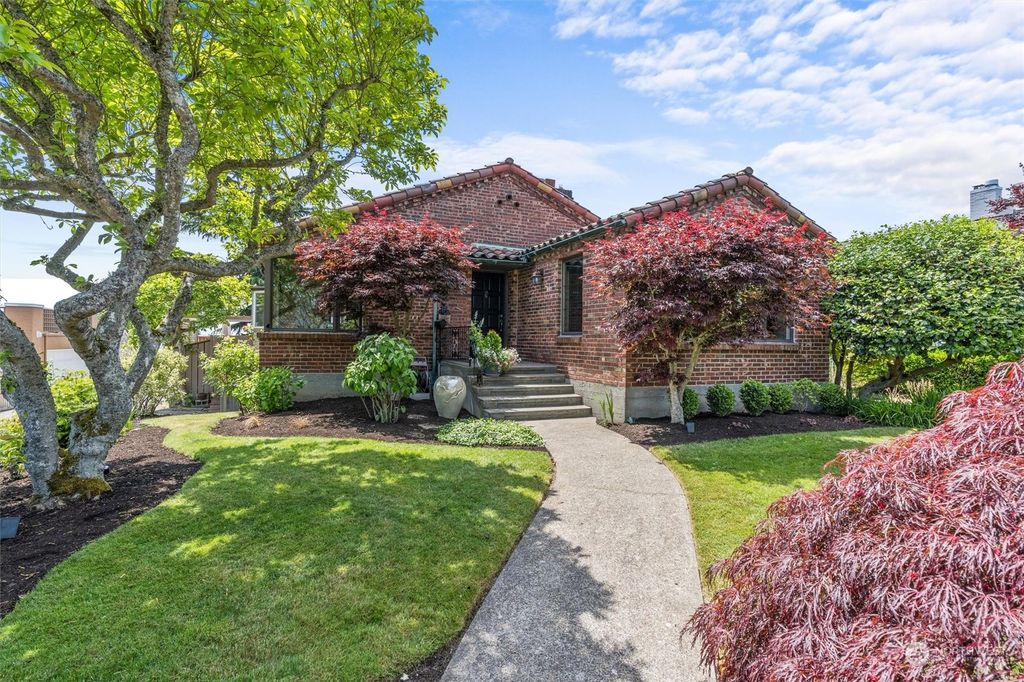 Photo of 2501 Crestmont Place W, Seattle, WA 98199 (MLS # 2077168)