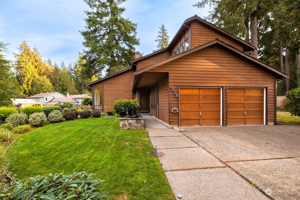 Photo of 9825 S 262nd Place, Kent, WA 98030 (MLS # 2307271)