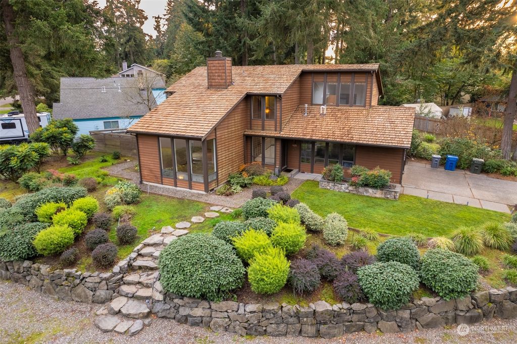 Photo of 9825 S 262nd Place, Kent, WA 98030 (MLS # 2307271)