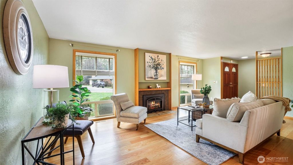 Photo of 15534 SE 169th Street, Renton, WA 98058 (MLS # 2432139)