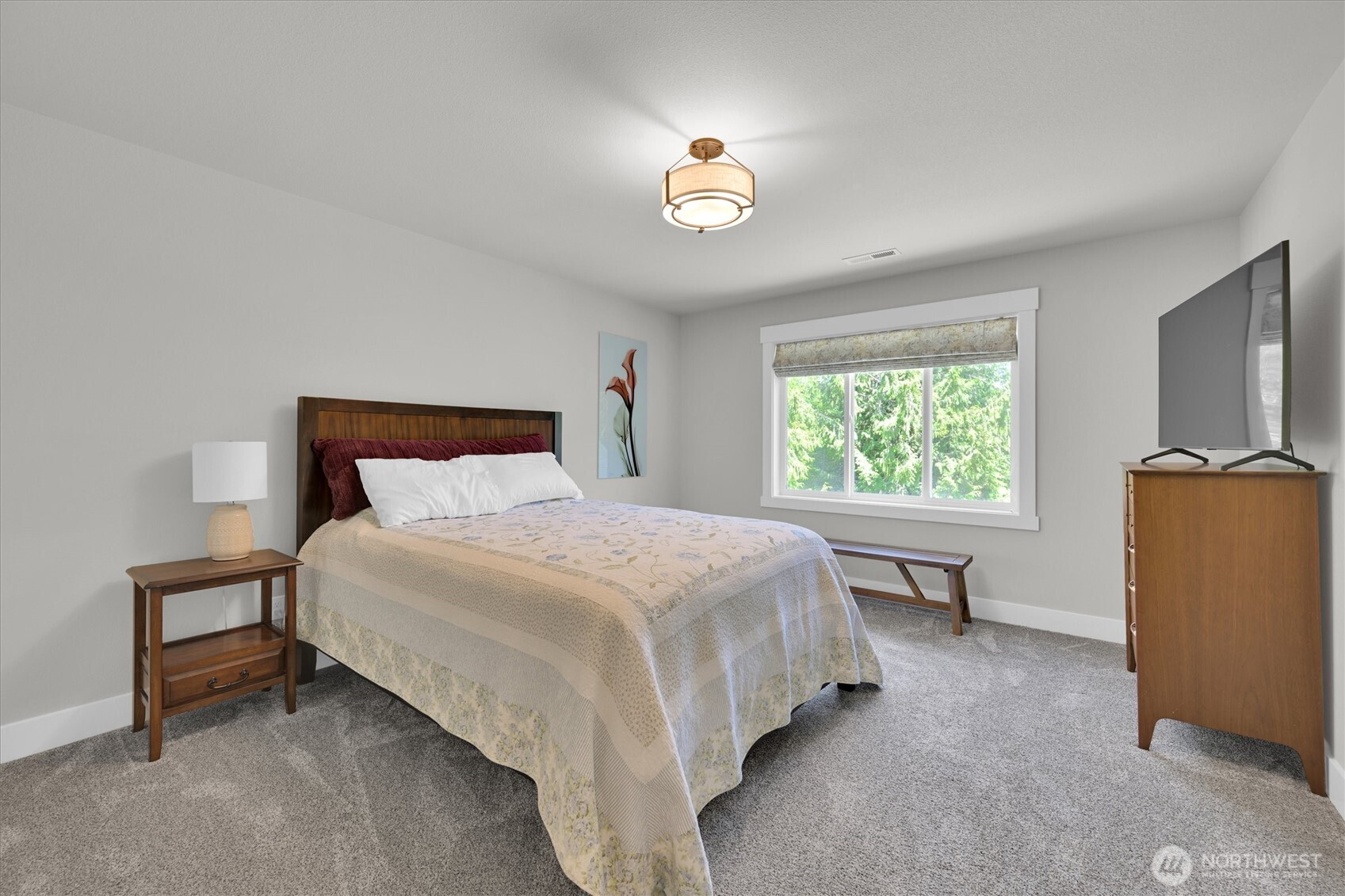 Olympia, Washington, 98502, United States, 4 Bedrooms Bedrooms, ,3 BathroomsBathrooms,Residential,Active,2036369