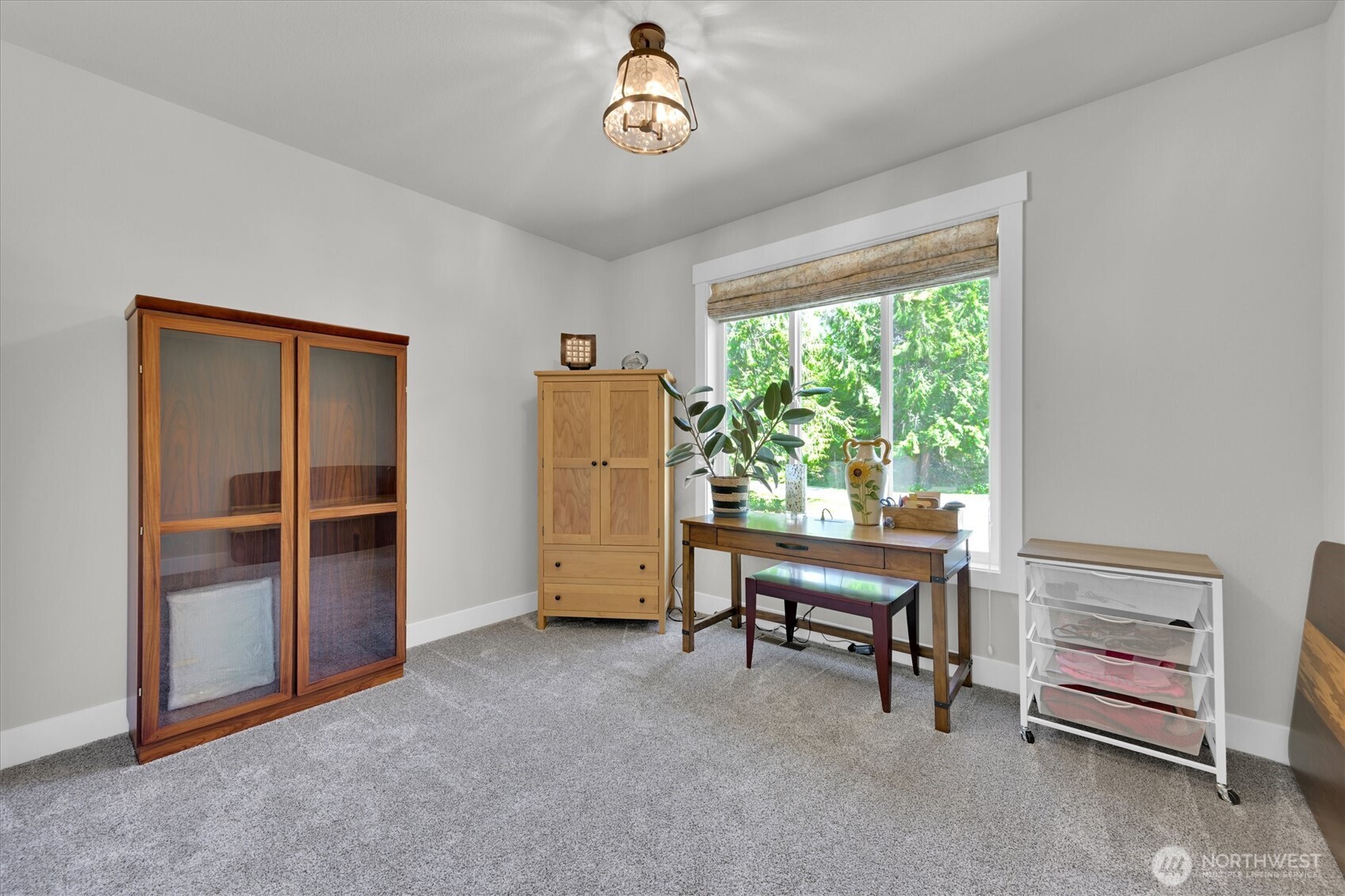 Olympia, Washington, 98502, United States, 4 Bedrooms Bedrooms, ,3 BathroomsBathrooms,Residential,Active,2036369
