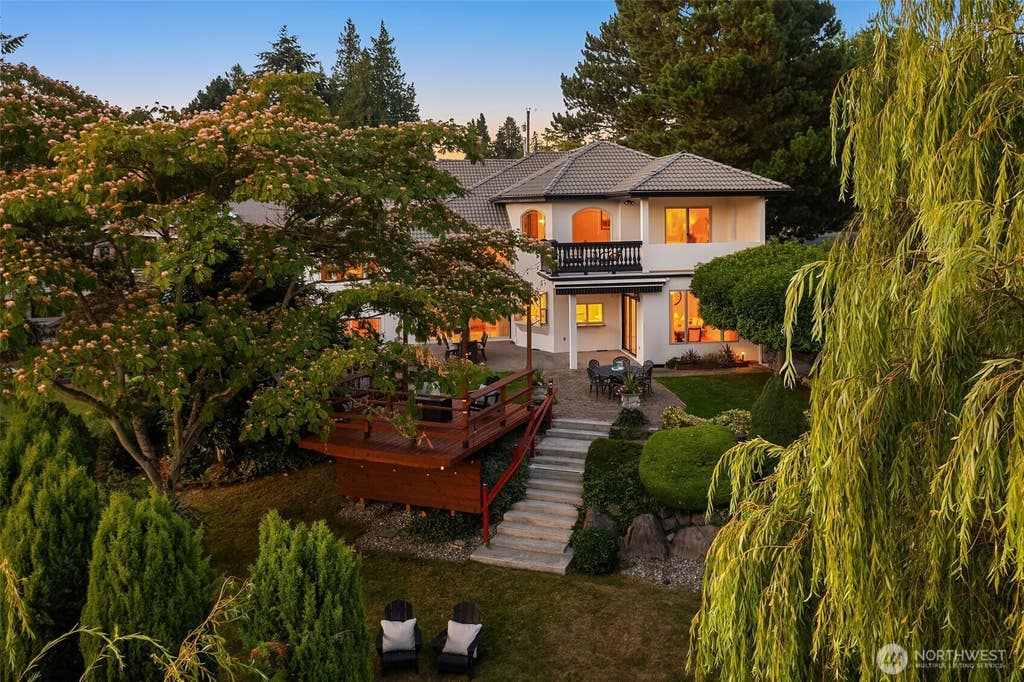 Photo of 3757 S 194th Street, SeaTac, WA 98188 (MLS # 2571224)