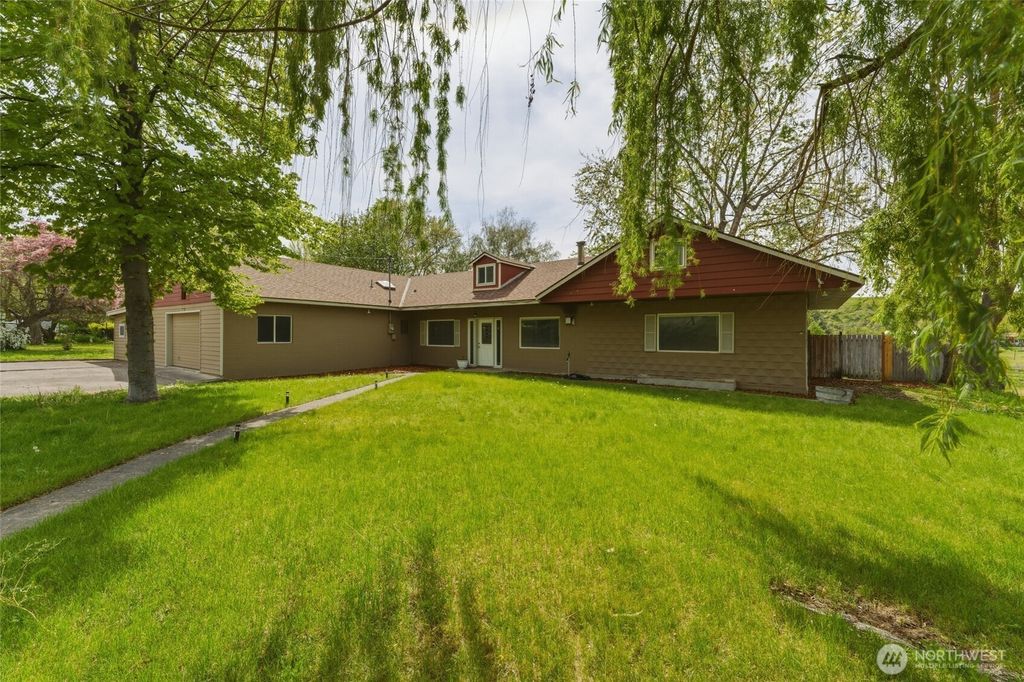 Photo of 54068 Walla Walla River Road, Milton-Freewater, OR 97862 (MLS # 2515286)