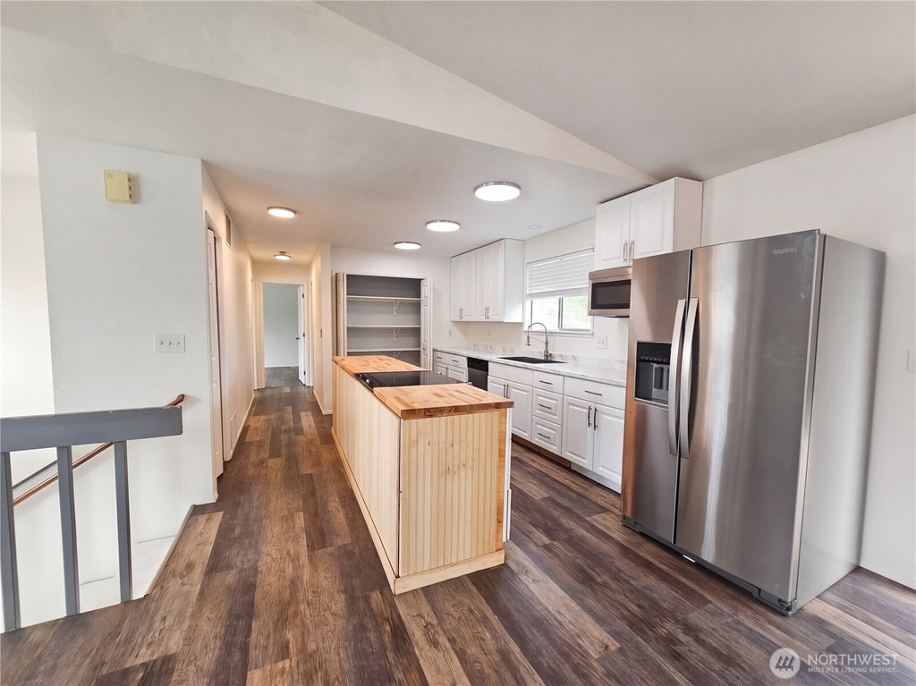 Photo of 611 Marcie Court, East Wenatchee, WA 98802 (MLS # 2589085)
