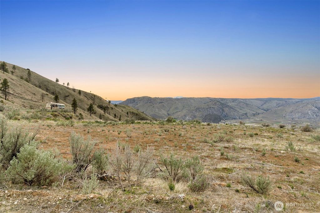 Photo of 1 Pine Bluffs Lane, Orondo, WA 98830 (MLS # 2495642)