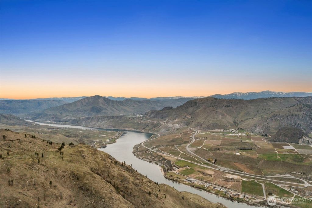 Photo of 1 Pine Bluffs Lane, Orondo, WA 98830 (MLS # 2495642)