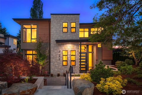 Photo of 721 2nd Street S, Kirkland, WA 98033 (MLS # 2523254)