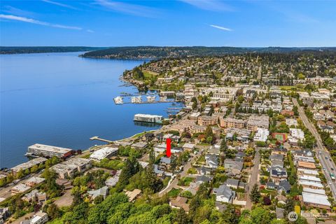 Photo of 721 2nd Street S, Kirkland, WA 98033 (MLS # 2523254)