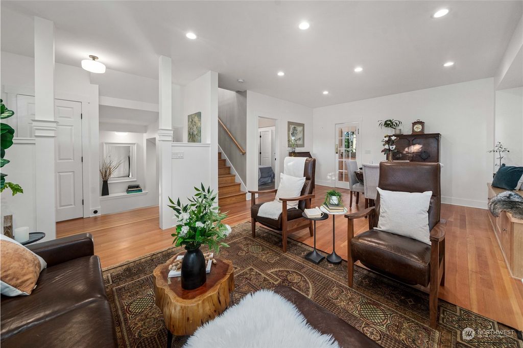 Photo of 1816 4th Street, Kirkland, WA 98033 (MLS # 2191558)