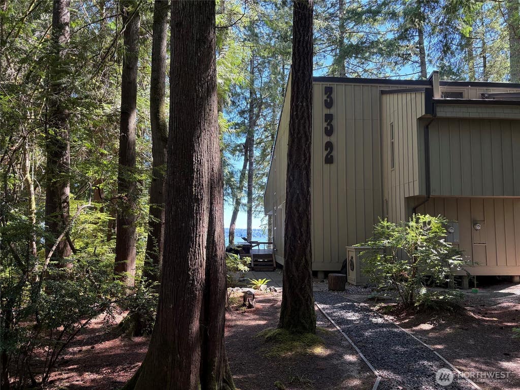 Photo of 332 E Pointes Drive E #332, Shelton, WA 98584 (MLS # 2575129)