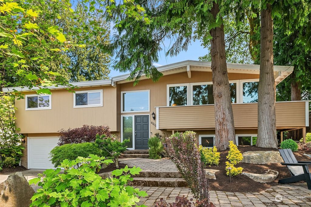 Photo of 6302 129th Avenue SE, Bellevue, WA 98006 (MLS # 2238678)