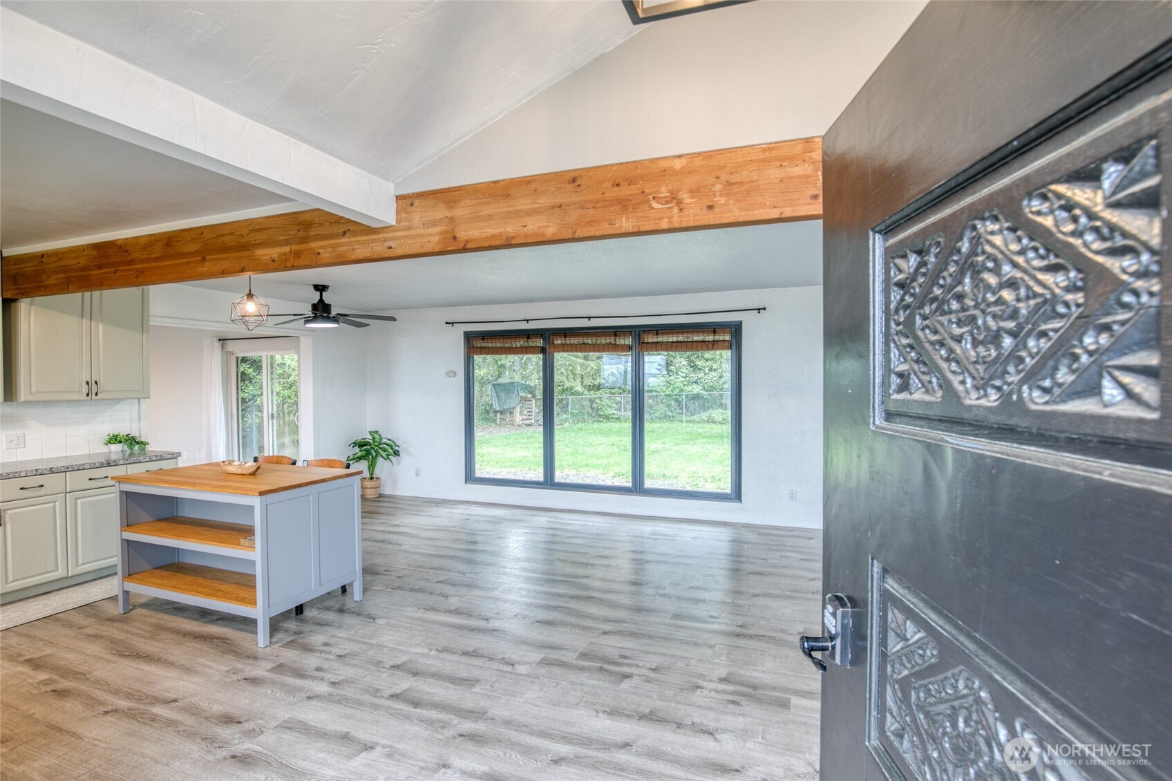 425 Beacon Hill Drive