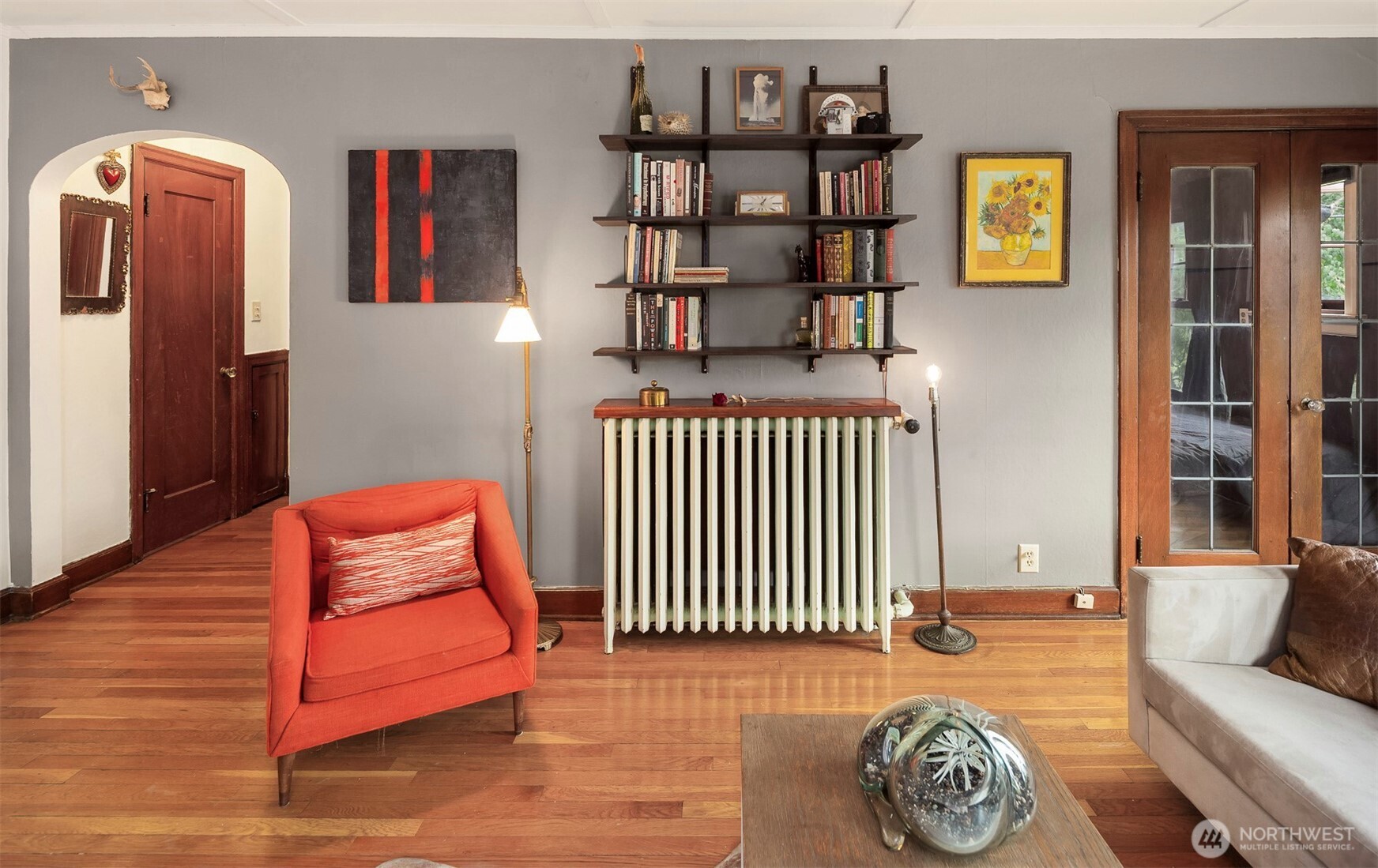 408 Bellevue Ave E 306