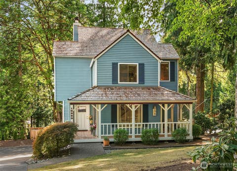 Photo of 16880 NE 42nd Court, Redmond, WA 98052 (MLS # 2561526)