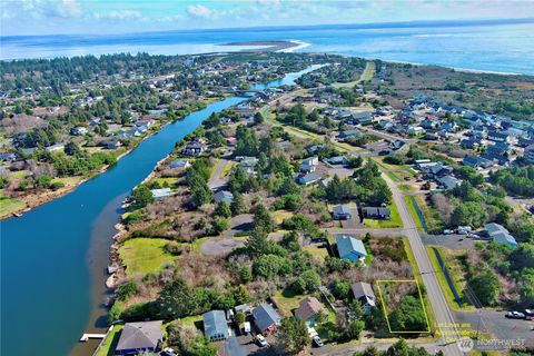 998 Texmar Avenue SW Ocean Shores WA 98569