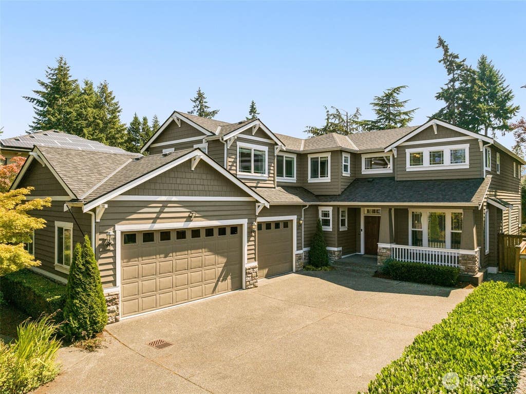 Photo of 8821 SE 39th Street, Mercer Island, WA 98040 (MLS # 2565082)