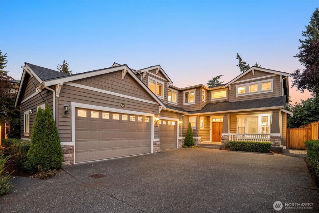 Photo of 8821 SE 39th Street, Mercer Island, WA 98040 (MLS # 2565082)