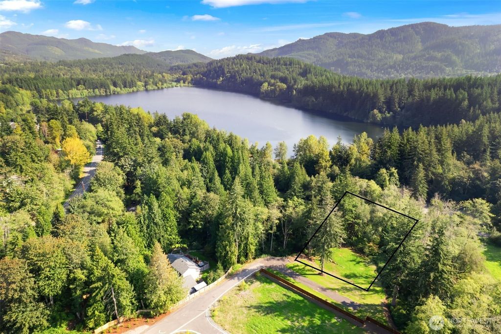 Photo of 2616 42nd Street, Bellingham, WA 98229 (MLS # 2495595)