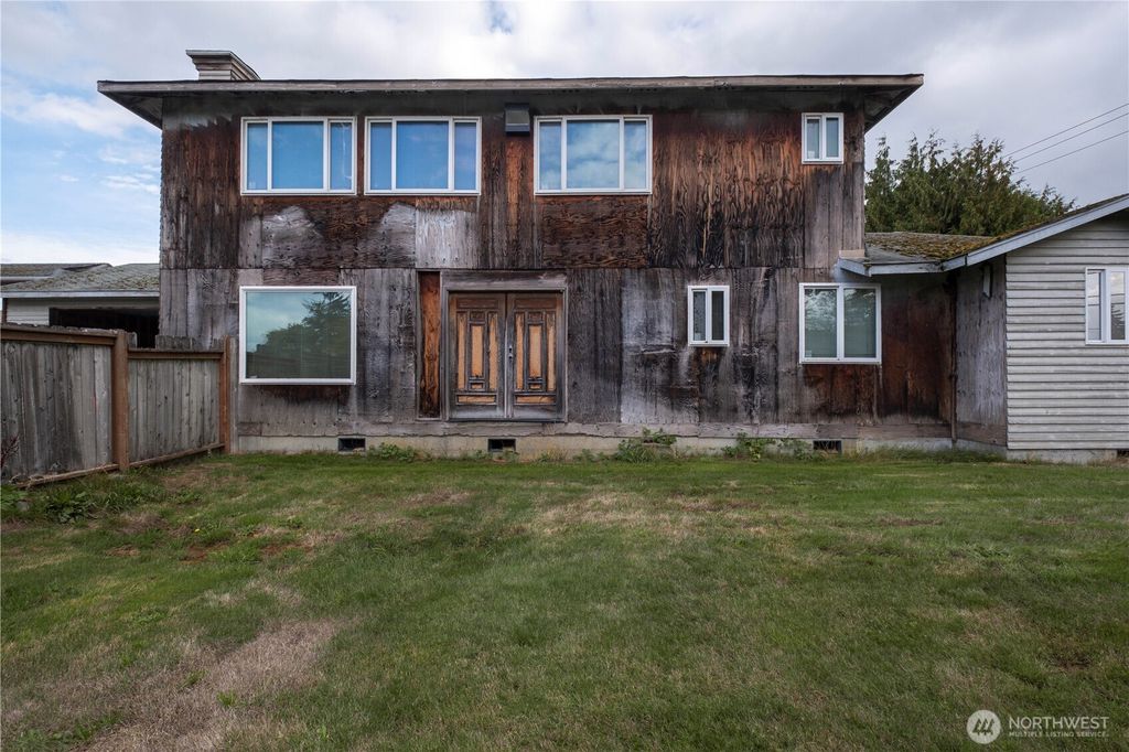 Photo of 2306 S 128th Street, Burien, WA 98168 (MLS # 2444764)