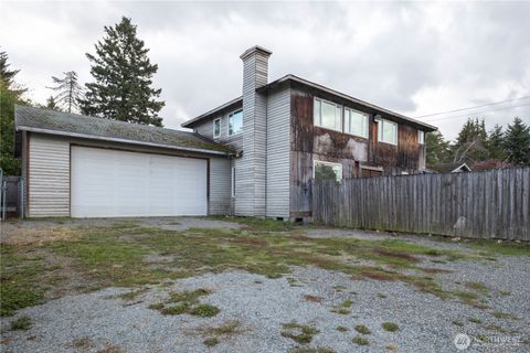 2306 S 128th Street Burien WA 98168