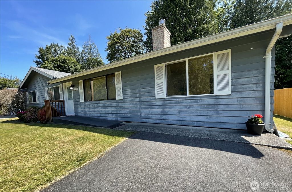 Photo of 13320 191st Place SE, Renton, WA 98059 (MLS # 2386774)