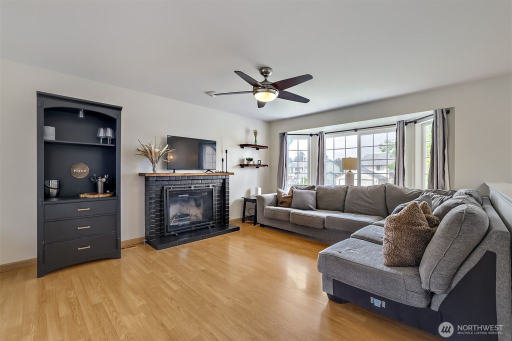 Photo of 5219 64th Avenue NE, Marysville, WA 98270 (MLS # 2520952)