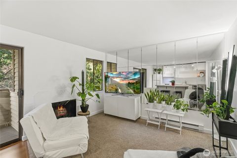 23453 16th Avenue S A304 Des Moines WA 98198