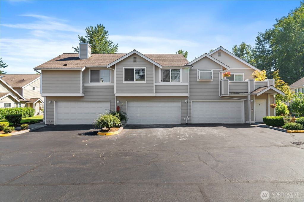 Photo of 1522 196th Street SE #C-103, Bothell, WA 98012 (MLS # 2409043)